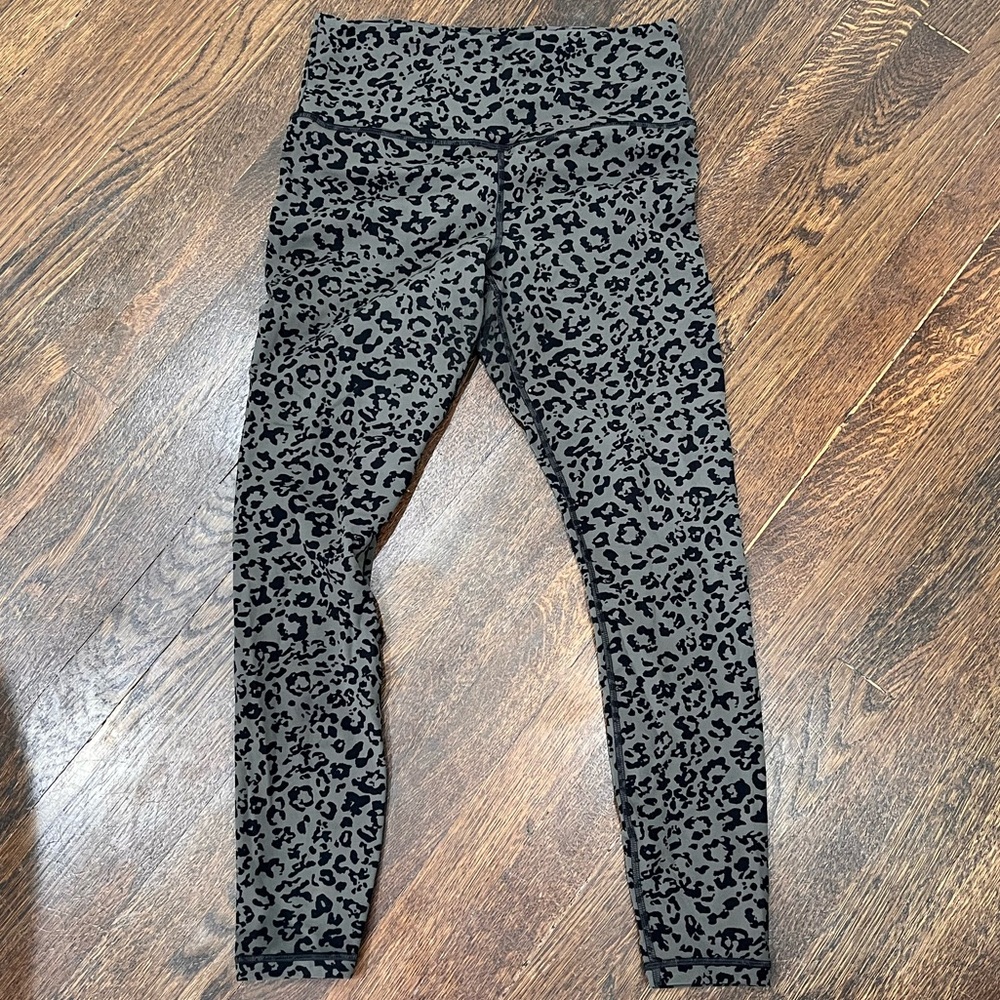 Athleta Black and Gray Leopard Print Leggings